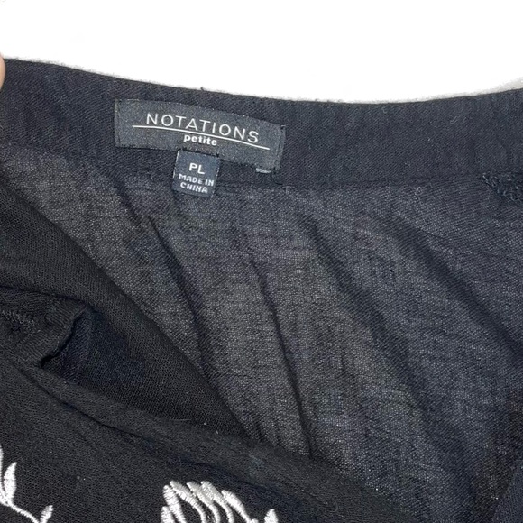 Notations Women’s Black & White Embroidered Button Up Sleeveless Top Sz PL EUC - Picture 4 of 4